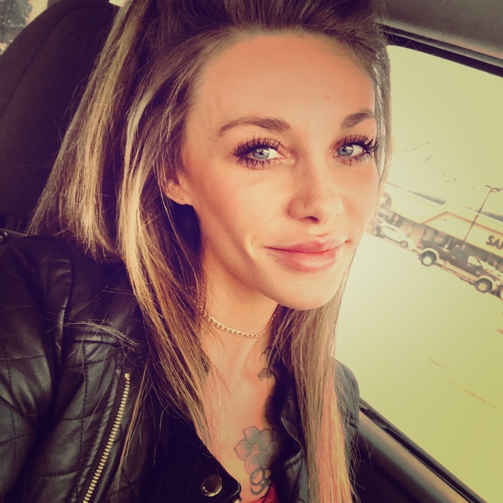 Meet your Posher, Christina